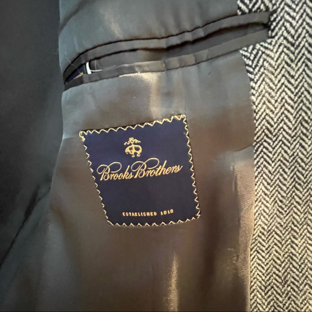 Brooks Brothers Herringbone Two Button Blazer Spo… - image 7